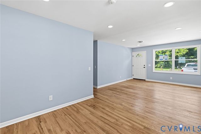 515 S 20th Ave, Hopewell, VA 23860