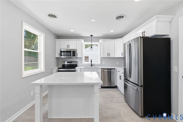 515 S 20th Ave, Hopewell, VA 23860