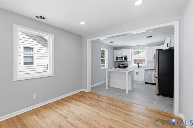 515 S 20th Ave, Hopewell, VA 23860