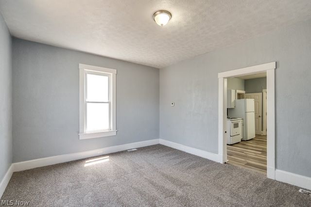 327 Schrock Place SW, Massillon, OH 44647