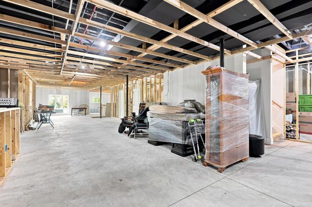 521 Iroquois Court, Oxford Twp, MI 48371