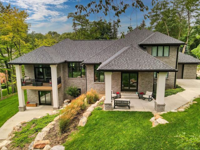 521 Iroquois Court, Oxford Twp, MI 48371