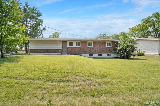11010 Ebert Drive, St Louis, MO 63136