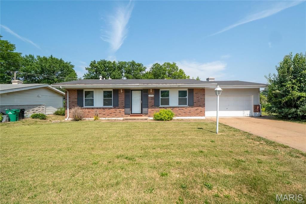 11010 Ebert Drive, St Louis, MO 63136