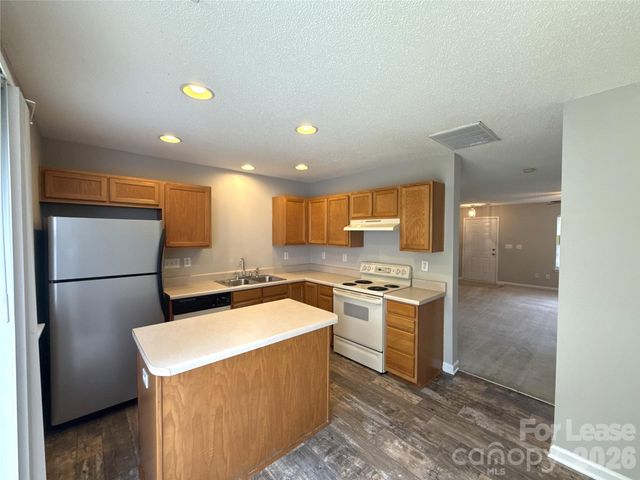 12053 Bragg Street, Charlotte, NC 28273