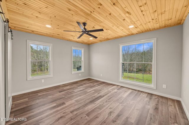 999 Smith Hall Rd, Jamestown, TN 38556