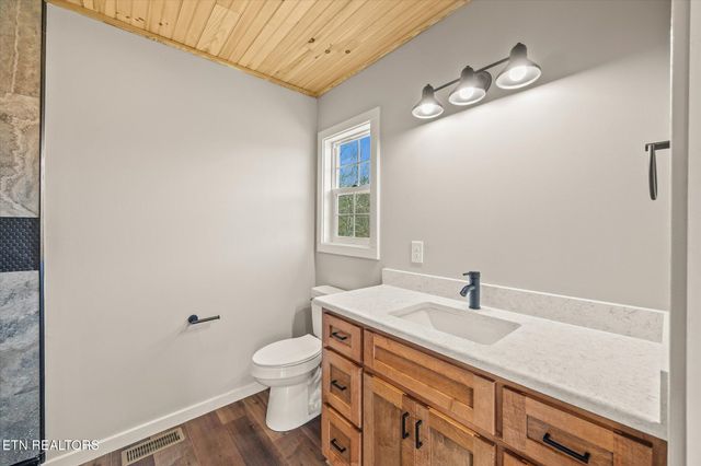 999 Smith Hall Rd, Jamestown, TN 38556