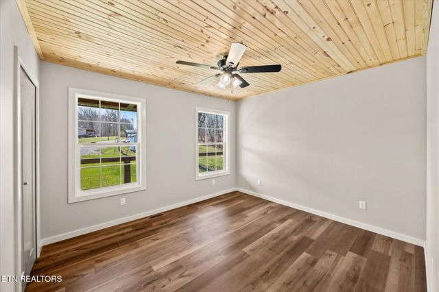 999 Smith Hall Rd, Jamestown, TN 38556