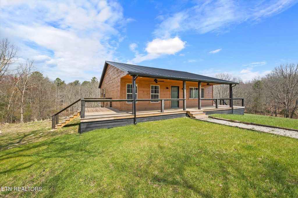 999 Smith Hall Rd, Jamestown, TN 38556