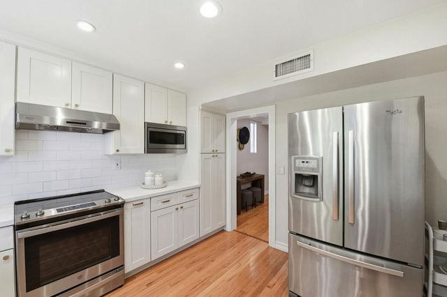 19123 Vineyard Lane, Saratoga, CA 95070