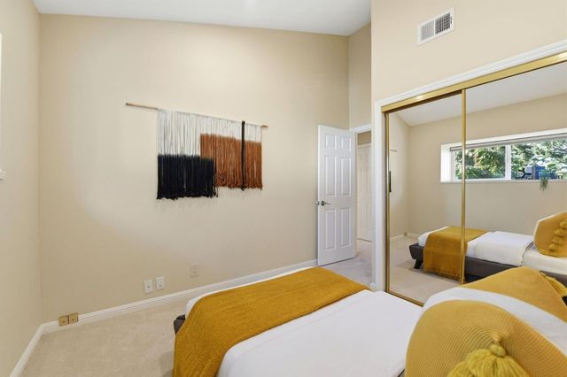 19123 Vineyard Lane, Saratoga, CA 95070