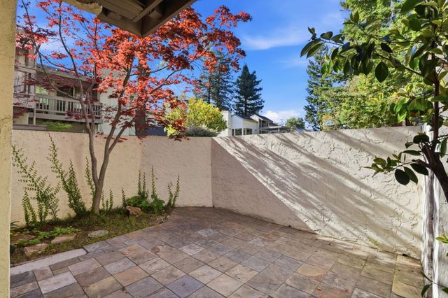 19123 Vineyard Lane, Saratoga, CA 95070