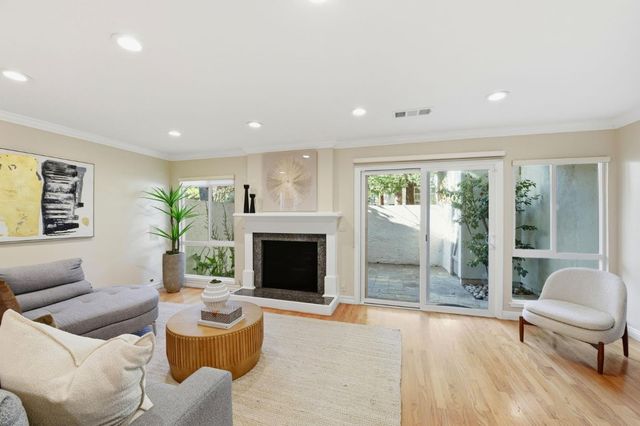 19123 Vineyard Lane, Saratoga, CA 95070