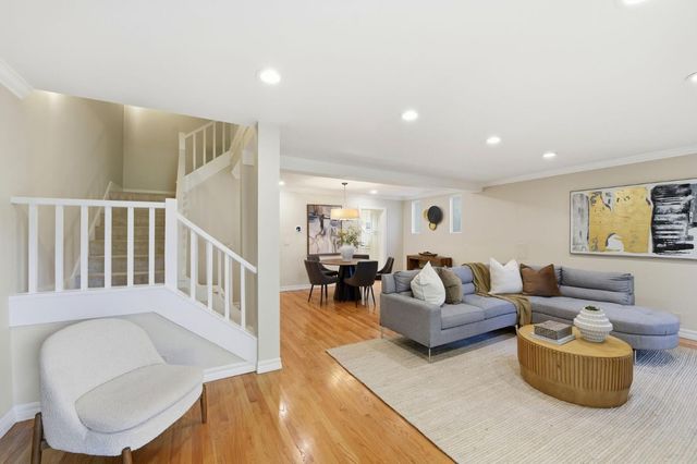 19123 Vineyard Lane, Saratoga, CA 95070