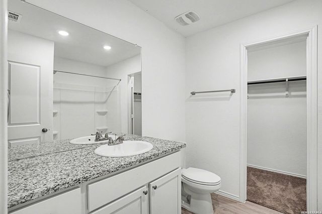 5459 Daphne Path, San Antonio, TX 78253