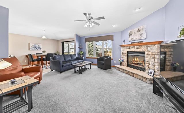 4024 Stillwater CIRCLE, Waukesha, WI 53189