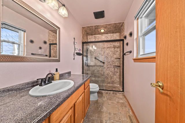 4024 Stillwater CIRCLE, Waukesha, WI 53189