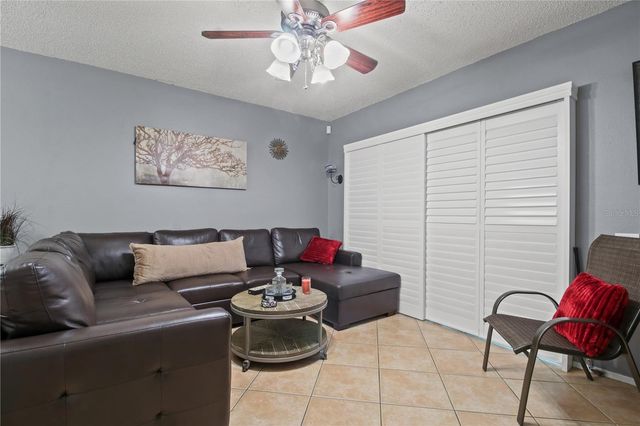 8635 HUNTERS KEY CIRCLE, Tampa, FL 33647