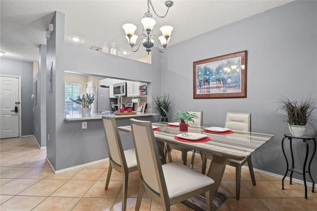 8635 HUNTERS KEY CIRCLE, Tampa, FL 33647