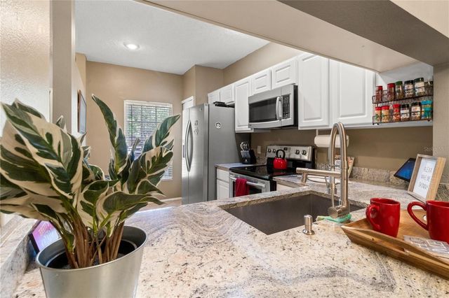 8635 HUNTERS KEY CIRCLE, Tampa, FL 33647