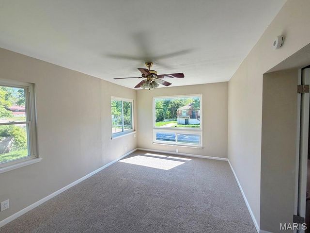10063 Green Valley Drive, St Louis, MO 63136