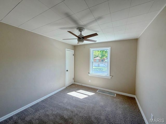 10063 Green Valley Drive, St Louis, MO 63136