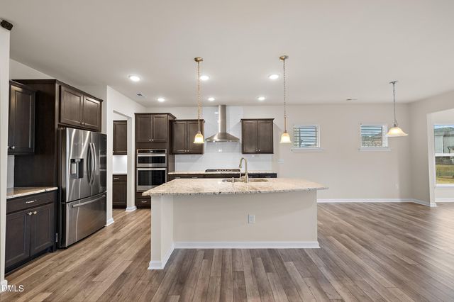 533 Duggins Point, Apex, NC 27523