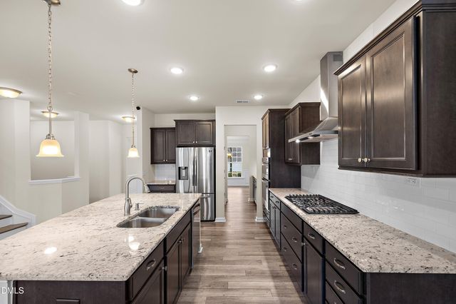 533 Duggins Point, Apex, NC 27523