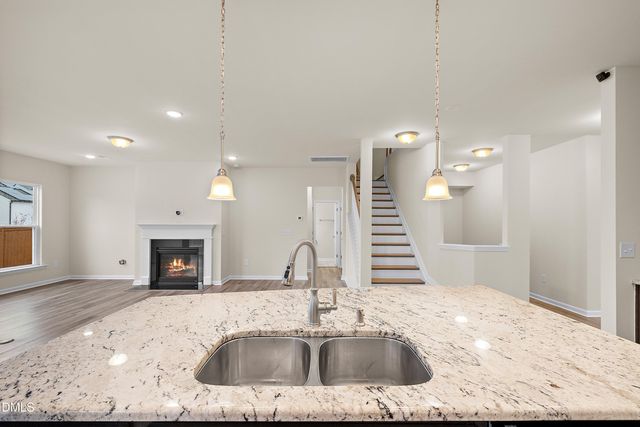 533 Duggins Point, Apex, NC 27523