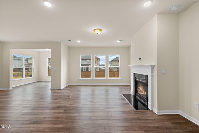 533 Duggins Point, Apex, NC 27523