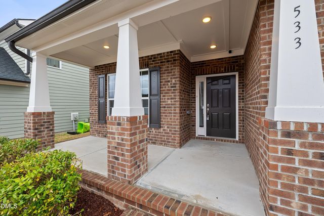 533 Duggins Point, Apex, NC 27523