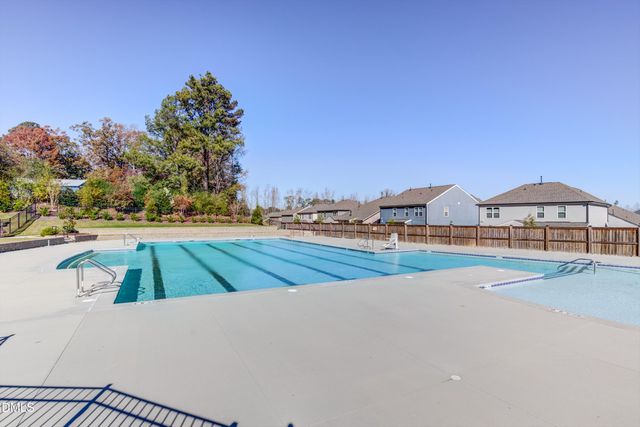 533 Duggins Point, Apex, NC 27523