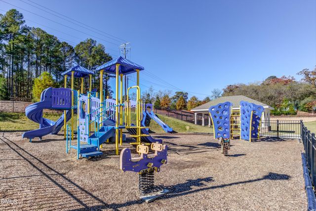 533 Duggins Point, Apex, NC 27523