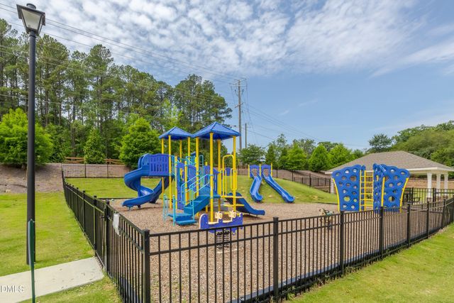 533 Duggins Point, Apex, NC 27523