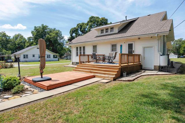 343 S Pine St, Howard, KS 67349