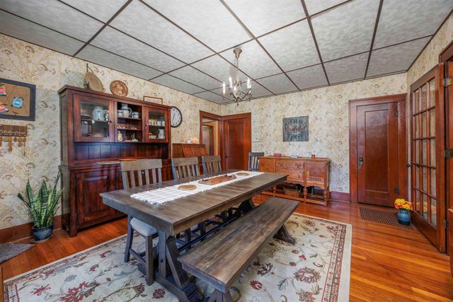 343 S Pine St, Howard, KS 67349