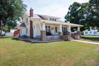 343 S Pine St, Howard, KS 67349