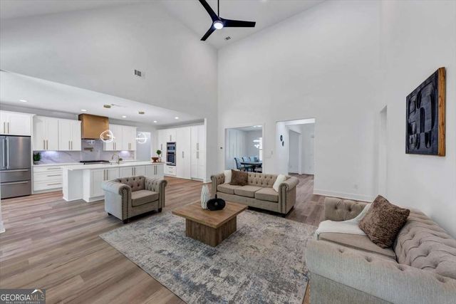 644 Harbour Shores Drive, Jackson, GA 30233