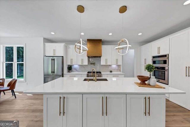 644 Harbour Shores Drive, Jackson, GA 30233