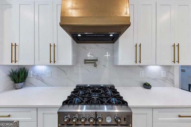 644 Harbour Shores Drive, Jackson, GA 30233