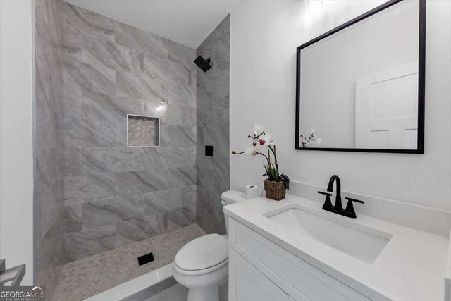 644 Harbour Shores Drive, Jackson, GA 30233