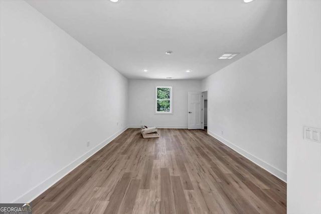 644 Harbour Shores Drive, Jackson, GA 30233