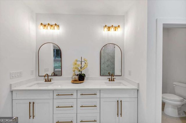 644 Harbour Shores Drive, Jackson, GA 30233