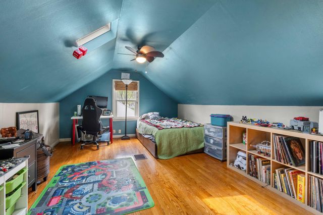 424 Oakwood Drive, Anoka, MN 55303