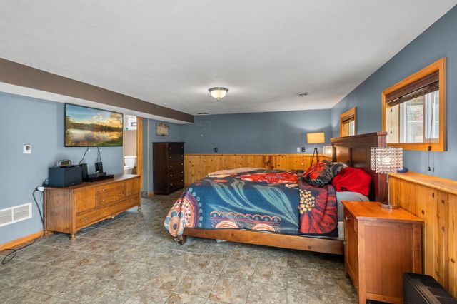 424 Oakwood Drive, Anoka, MN 55303