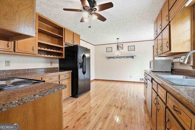 255 Stoneridge Way, Fayetteville, GA 30215