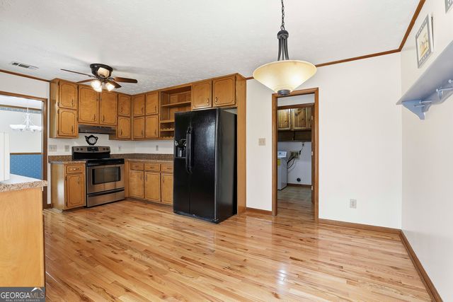 255 Stoneridge Way, Fayetteville, GA 30215