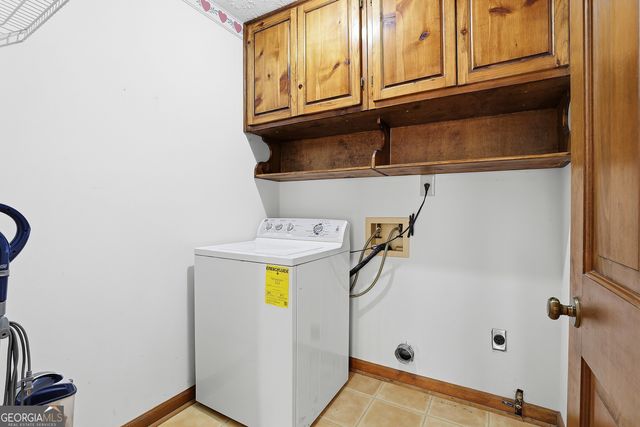 255 Stoneridge Way, Fayetteville, GA 30215