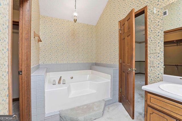 255 Stoneridge Way, Fayetteville, GA 30215