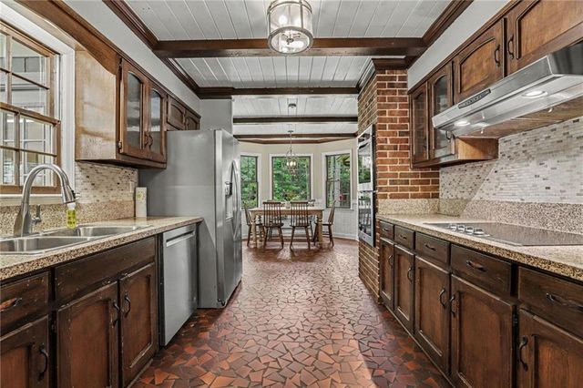 675 Ridge Avenue, Stone Mountain, GA 30083